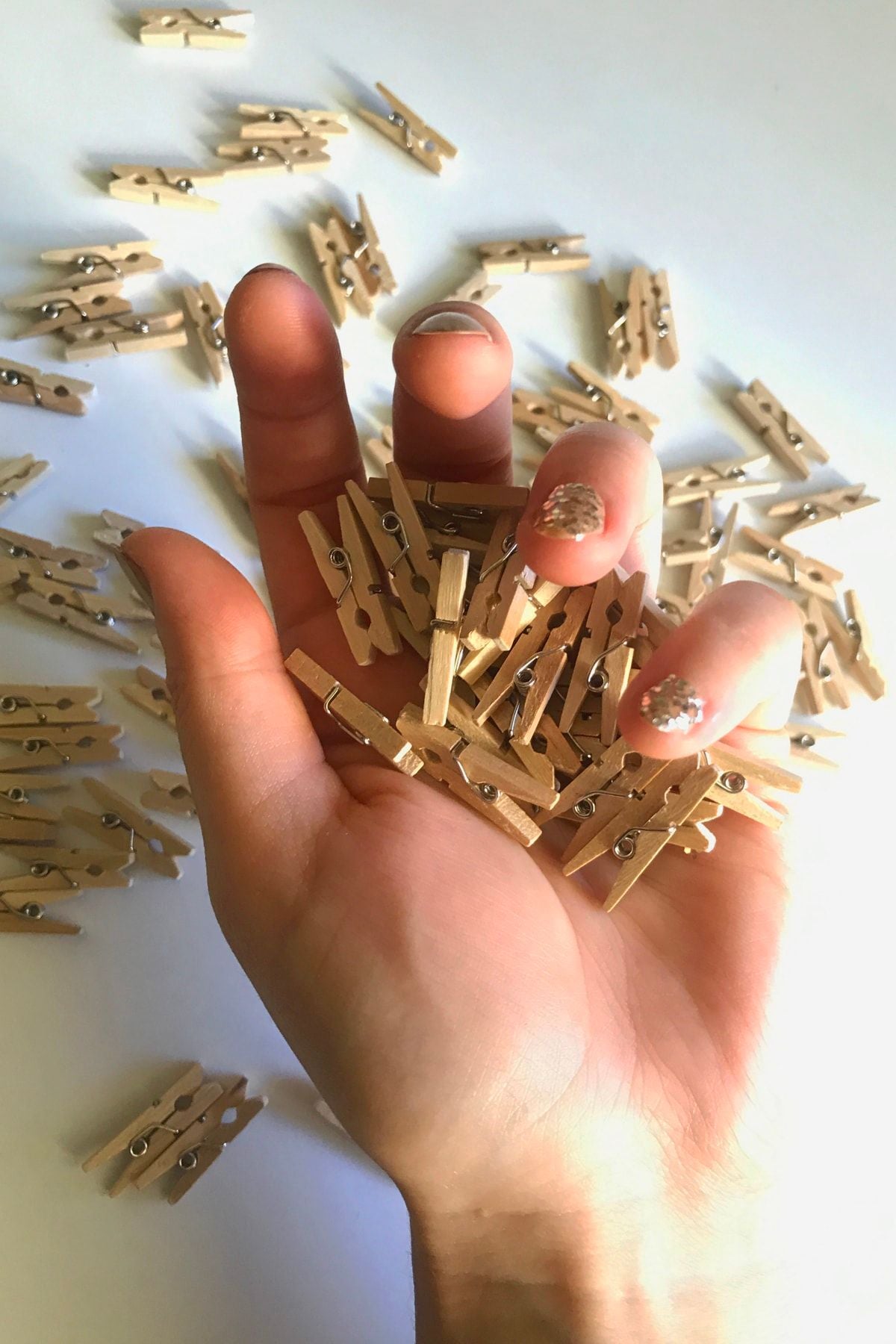 100 Adet Ahşap Küçük 2,5cm Mandal, Ataç Fotoğraf Askısı Mandalı - Görsel 2